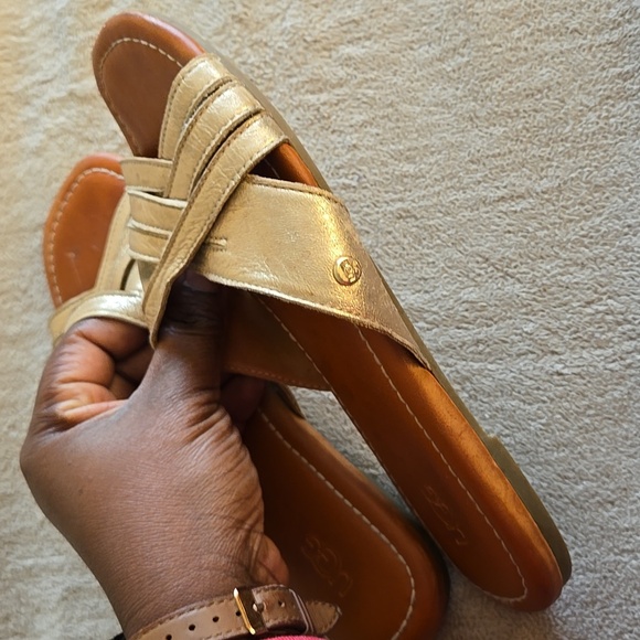 UGG Kenleigh Slide Women's Metallic Gold Sandals Summer Shoes Size 8 - Picture 3 of 14